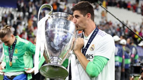 Courtois estalla contra sus compañeros tras salvar al Real Madrid