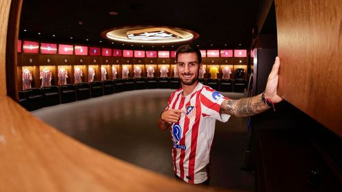 Álex Baena ilusiona en su  presentación con el Atlético y  promete títulos