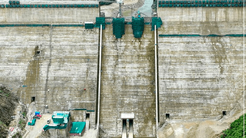 Avanza el Proyecto Hidroeléctrico Ivirizu con un 91,8% de progreso en Cochabamba