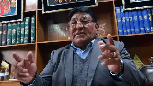  Choferes alistan movilizaciones por desabastecimiento de combustible y cuestionan el DS 5676 