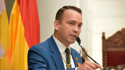 Romer Saucedo critica la influencia política en el poder judicial durante el Diálogo para la Reforma Judicial