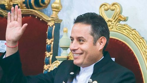 Vicepresidente Lara se declara opositor al Gobierno tras choques con la Asamblea