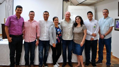 Enzo Landívar asume la presidencia de Ada santa cruz para la gestión 2025-2027
