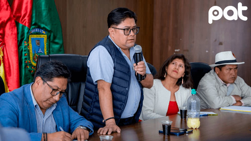 Alcaldía y FEJUVE El Alto sur acuerdan y distrito 8 levanta bloqueos