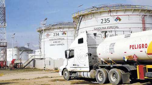 YPFB asegura abastecimiento continuo con proyección de 60 millones de litros desde Arica