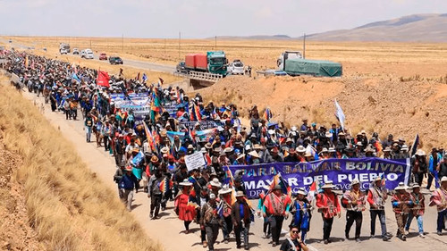 Evistas agreden a funcionario del Gobierno durante intento de entrega de invitación al diálogo a Evo Morales
