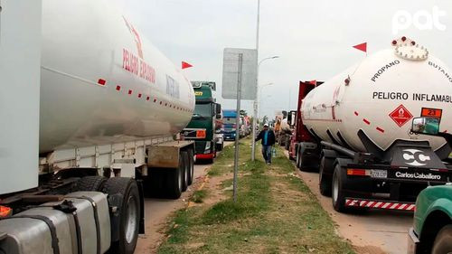 YPFB alerta afectación por bloqueos