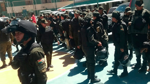 Emboscada deja tres policías heridos en medio de marcha convocada por el &#039;Evismo&#039;