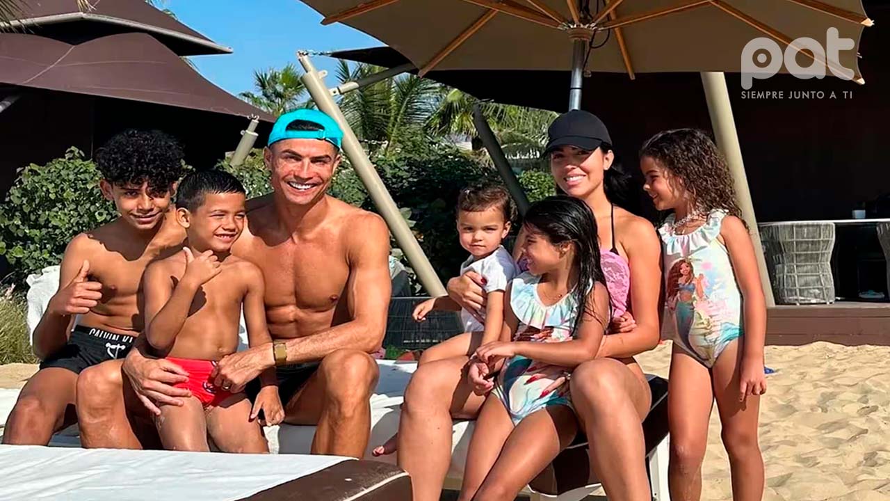 Cristiano  Ronaldo disfruta de viaje con su familia.jpg